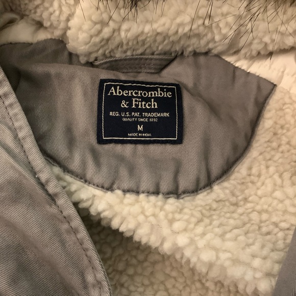 Faux fur lined military parka abercrombie & fitch in olive green - Picture 3 of 8